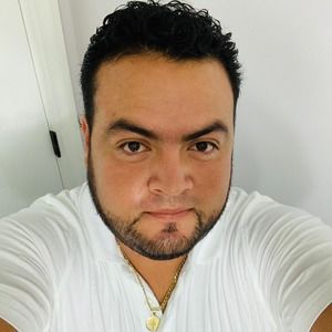 Meet your Posher, Tomas la trusa